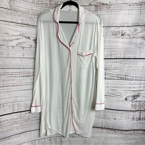 Marigot pj Womens size Medium Sleep shirt Button Up White pink Trim Model Blend - Picture 2 of 11